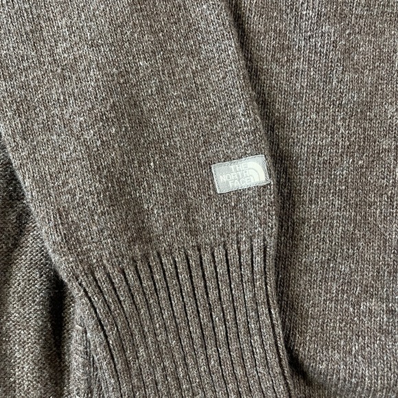 North Face Sweater Womens Large Brown Wool Blend Fair Isle Aztec V Neck - Picture 8 of 12